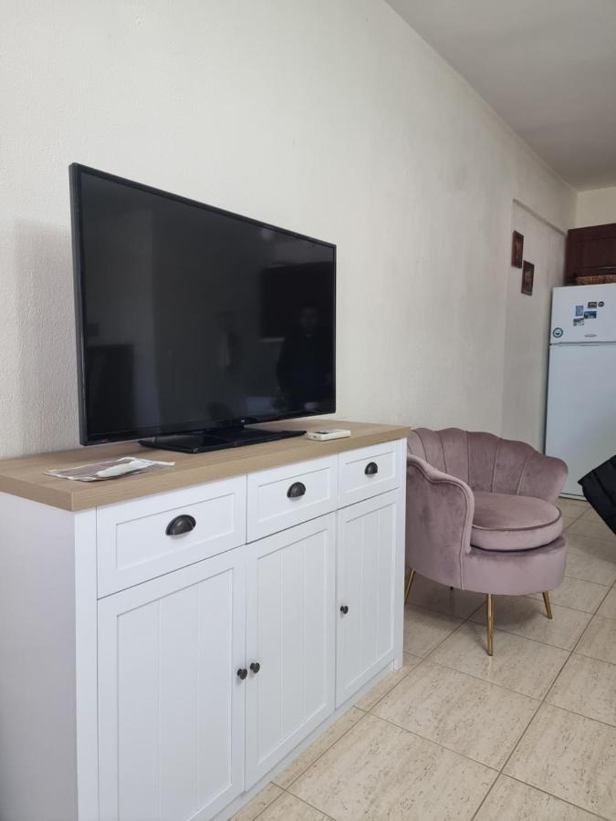 Nice Apartment With Amazing Views Кріопігі Екстер'єр фото
